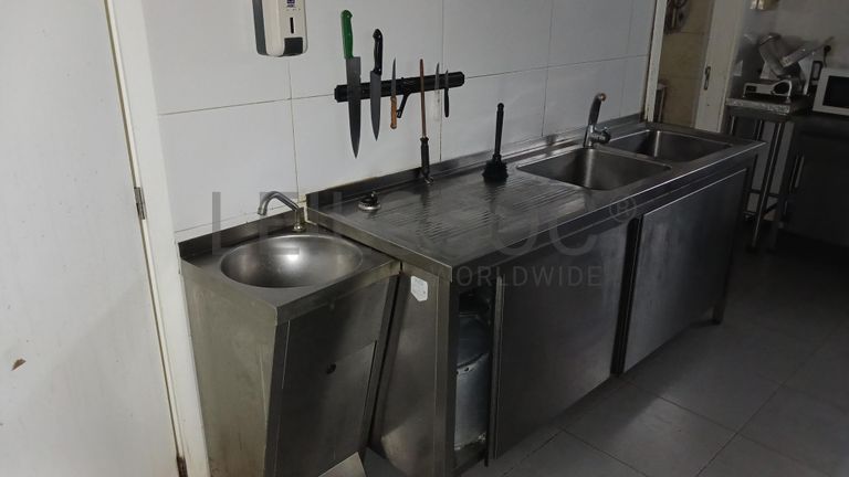 Loja + Equipamento de Hotelaria · Vieira do Minho