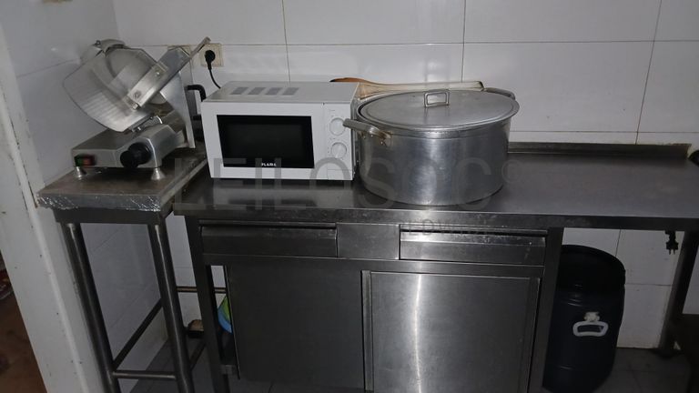 Loja + Equipamento de Hotelaria · Vieira do Minho