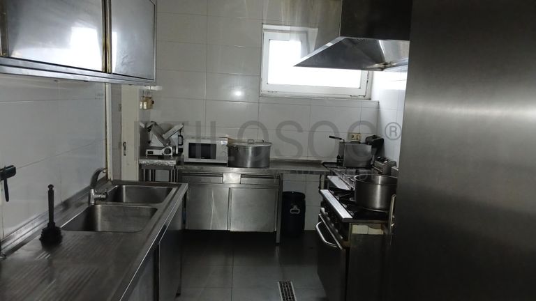 Loja + Equipamento de Hotelaria · Vieira do Minho