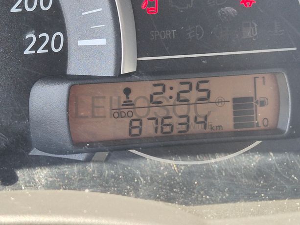 Nissan Micra · Ano 2016