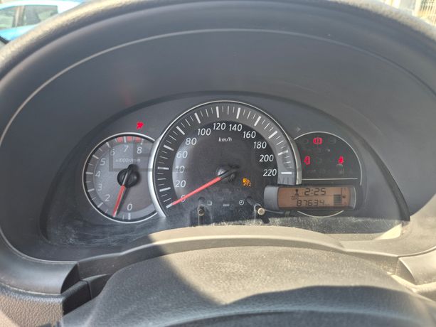 Nissan Micra · Ano 2016