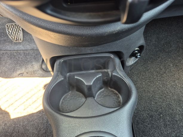 Nissan Micra · Ano 2016