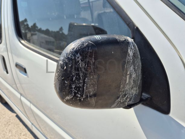 Toyota Hiace · 9 Lugares · Ano 2006