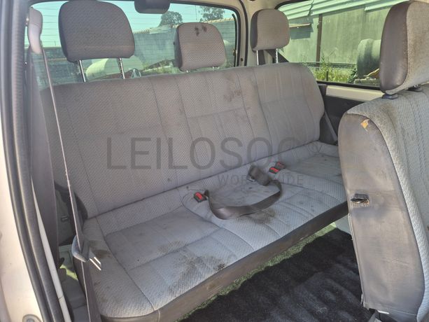 Toyota Hiace · 9 Lugares · Ano 2006