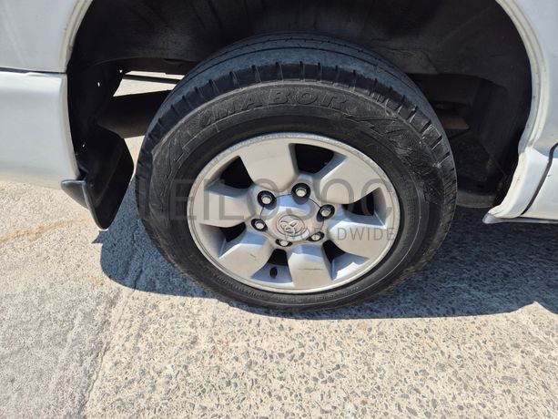 Toyota Hiace · 9 Lugares · Ano 2006