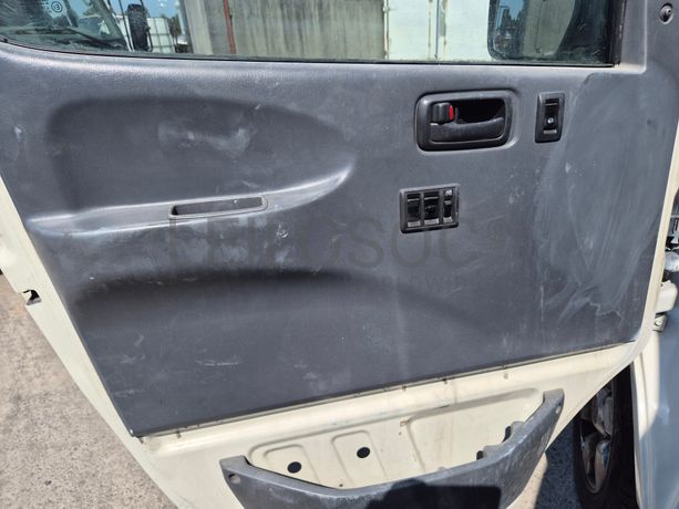 Toyota Hiace · 9 Lugares · Ano 2006