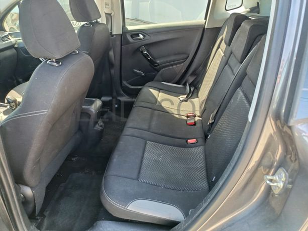 Peugeot 2008 · Ano 2013