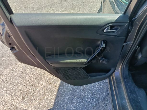 Peugeot 2008 · Ano 2013