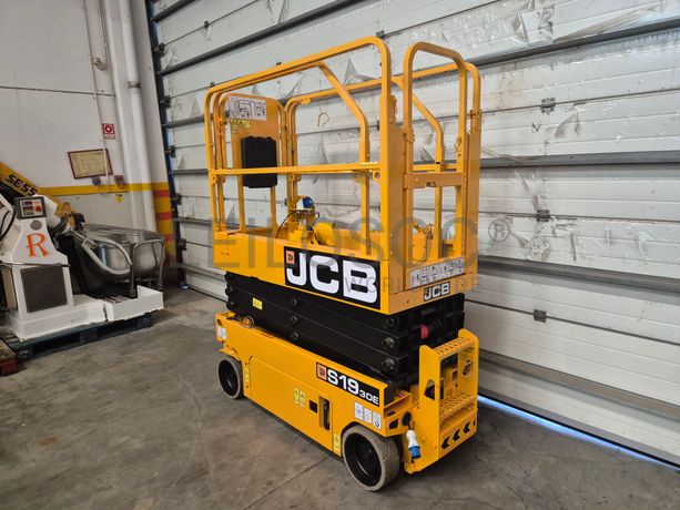 Plataforma Elevatória JCB