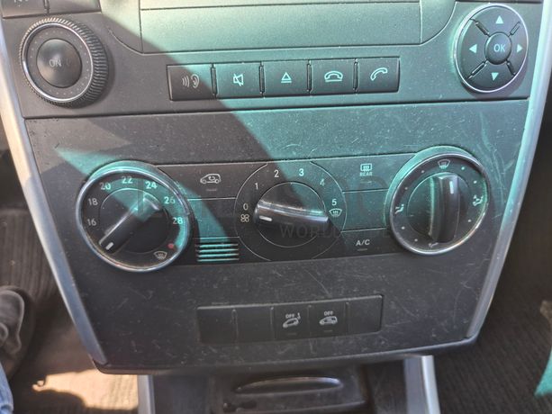 Mercedes-Benz B 180 CDI · Ano 2006