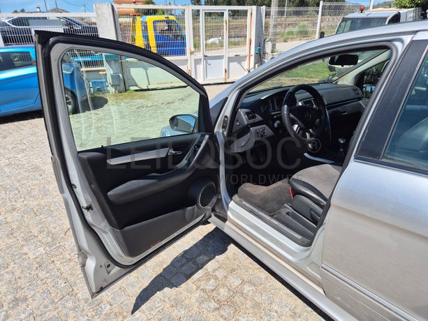 Mercedes-Benz B 180 CDI · Ano 2006
