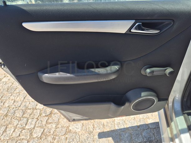 Mercedes-Benz B 180 CDI · Ano 2006
