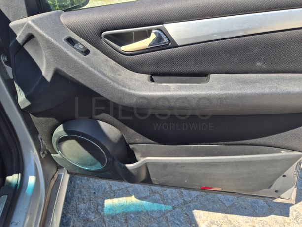 Mercedes-Benz B 180 CDI · Ano 2006
