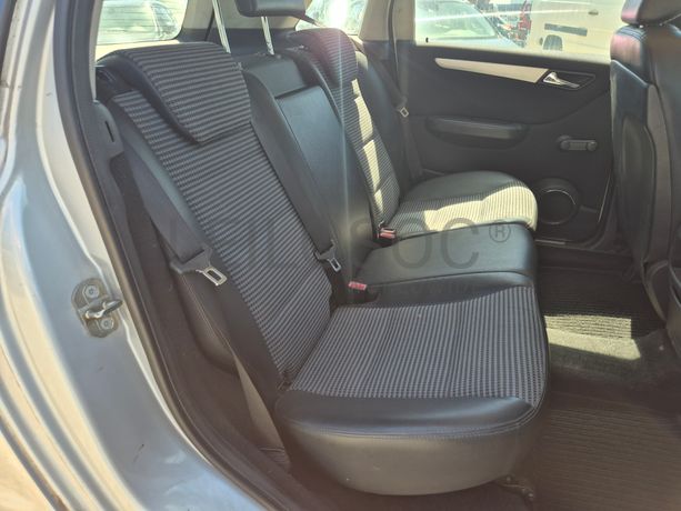 Mercedes-Benz B 180 CDI · Ano 2006