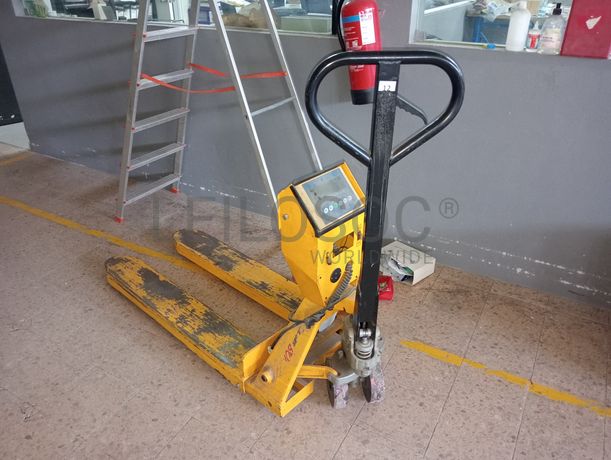 Fotografia de equipamento: Carro Porta Paletes · Tecnologia