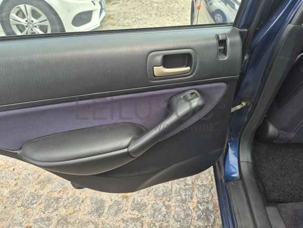 Honda Civic · Ano 2001