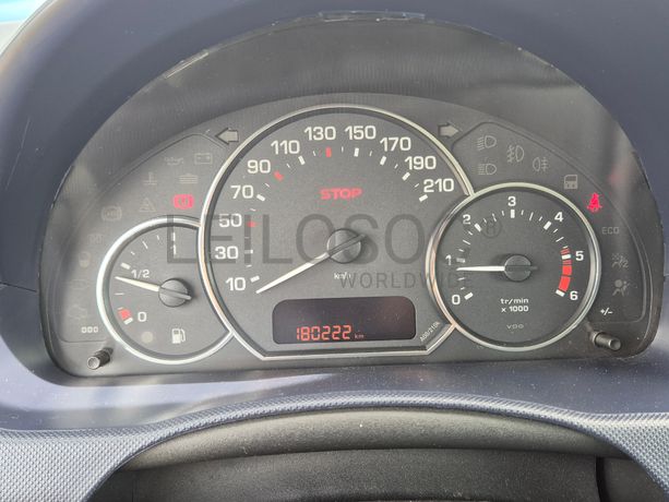 Peugeot 1007 · Ano 2006
