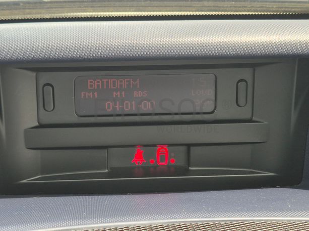 Peugeot 1007 · Ano 2006