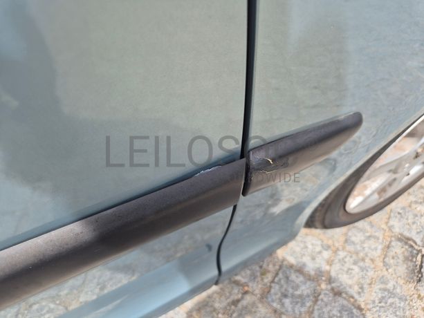 Peugeot 1007 · Ano 2006