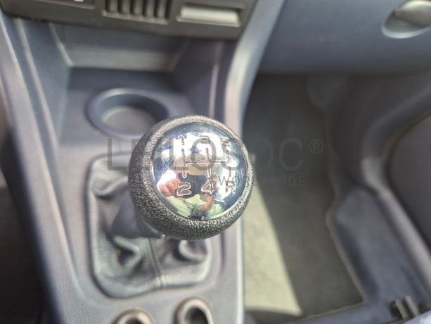Peugeot 1007 · Ano 2006
