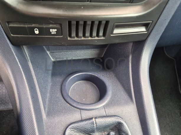 Peugeot 1007 · Ano 2006