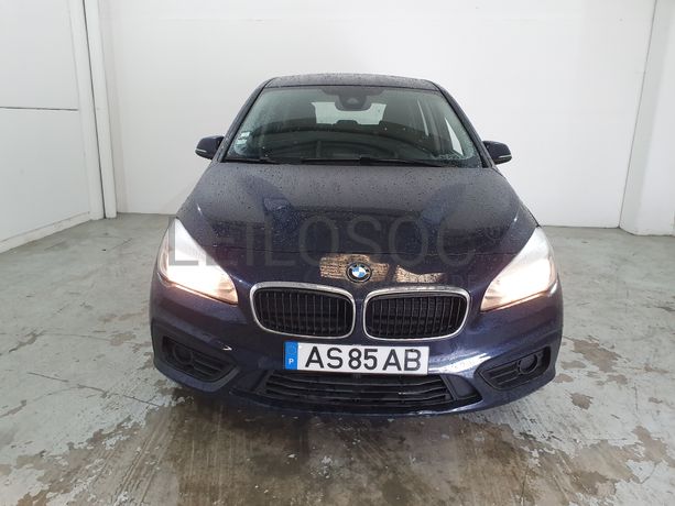 BMW 216 D · Ano 2017