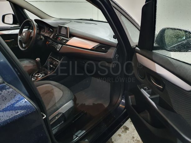 BMW 216 D · Ano 2017