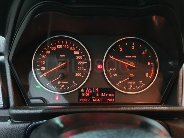 BMW 216 D · Ano 2017
