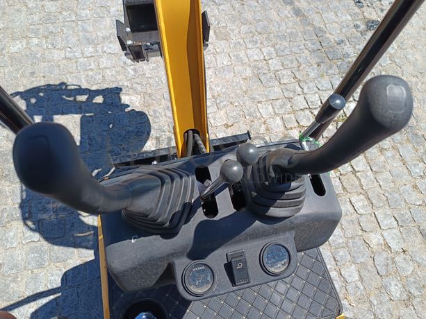 Mini Giratória JPC · Ano 2026