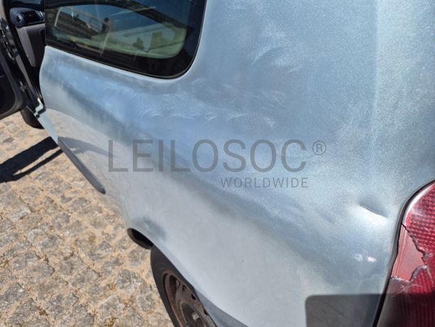 Renault Clio · Ano 2001