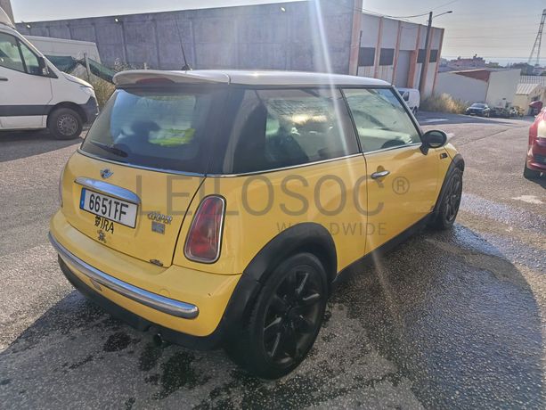 Mini Cooper · Ano 2002