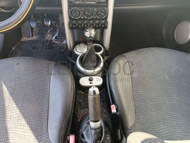 Mini Cooper · Ano 2002