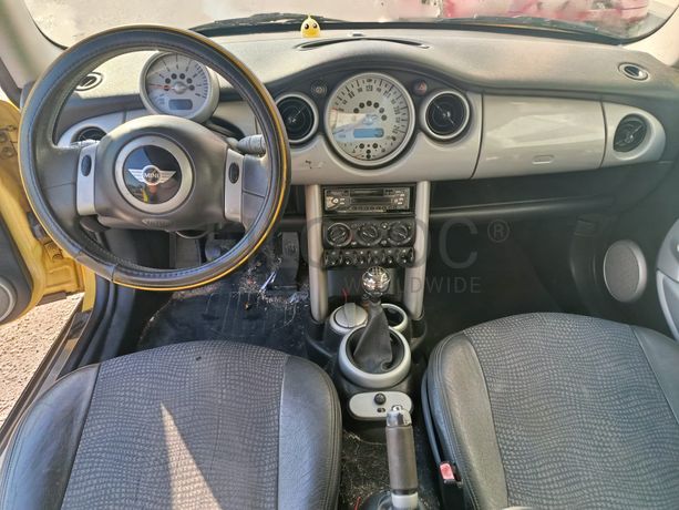 Mini Cooper · Ano 2002