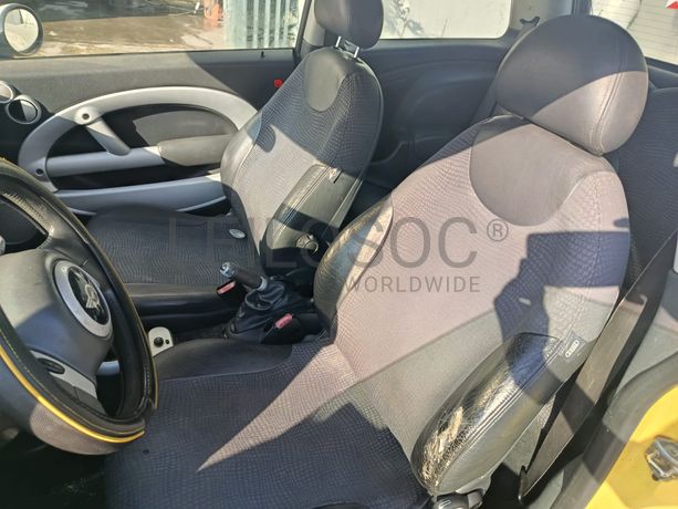 Mini Cooper · Ano 2002