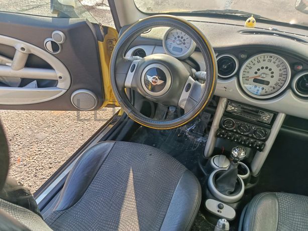Mini Cooper · Ano 2002