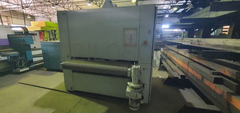 Fotografia de equipamento: Calibradora Timesavers SA 3200-1350