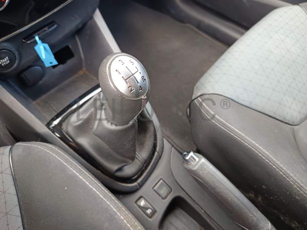 Renault Clio · Ano 2013