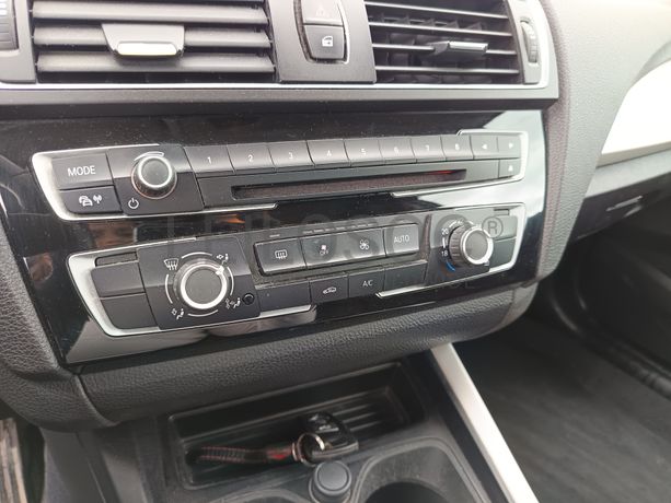 BMW 116d · Ano 2015