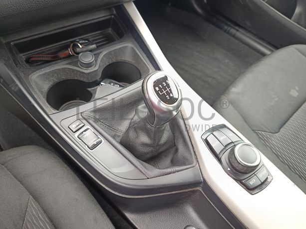 BMW 116d · Ano 2015