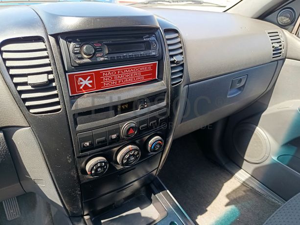Kia Sorento · Ano 2002