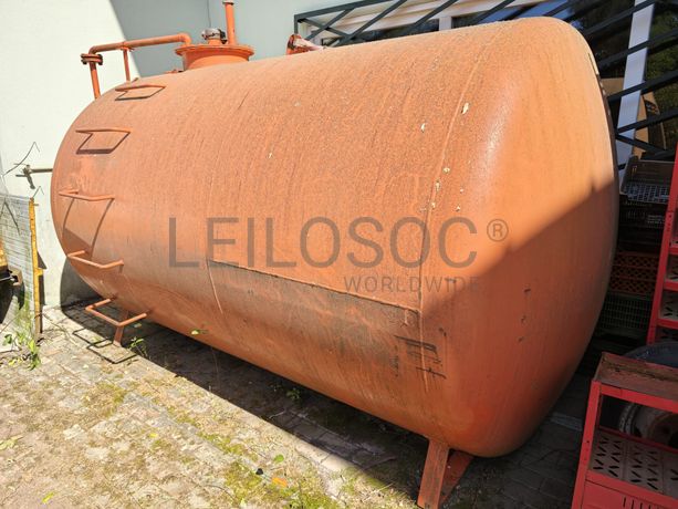 Depósito com Bomba
