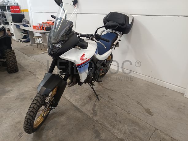 Fotografia de veículo: Honda XL 700 VA Transalp · Ano 2023