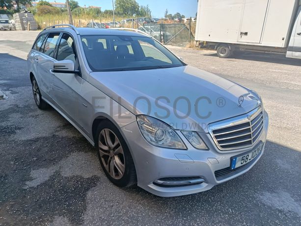 Fotografia de veículo: Mercedes-Benz E 220 · Ano 2010