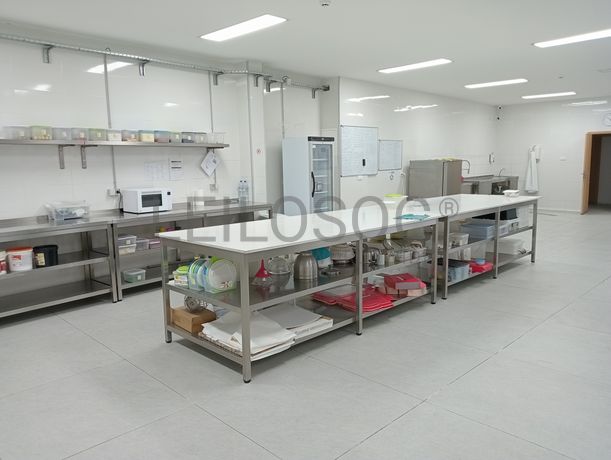 Equipamentos Industriais · Equipamentos de Escritório