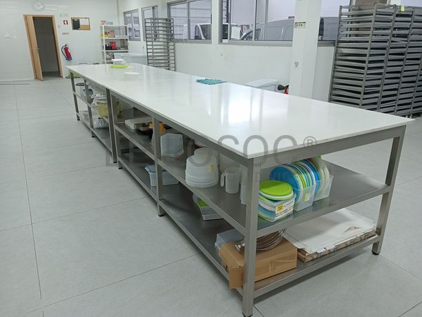 Equipamentos Industriais · Equipamentos de Escritório