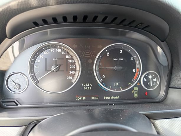 BMW 520d · Ano 2011