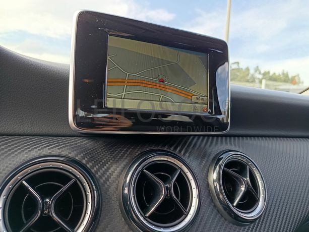 Mercedes-Benz GLA 180 CDI · Ano 2015