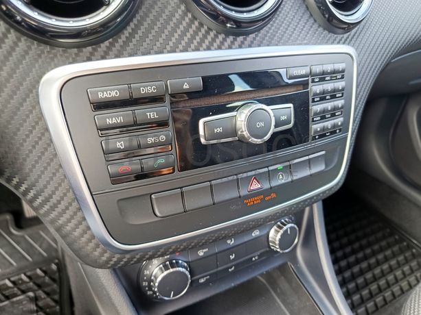 Mercedes-Benz GLA 180 CDI · Ano 2015