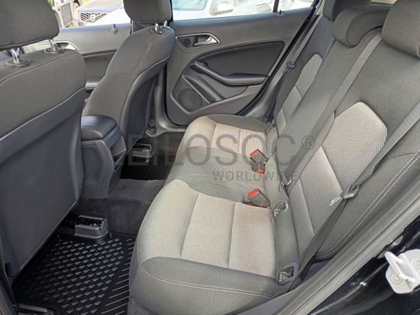 Mercedes-Benz GLA 180 CDI · Ano 2015