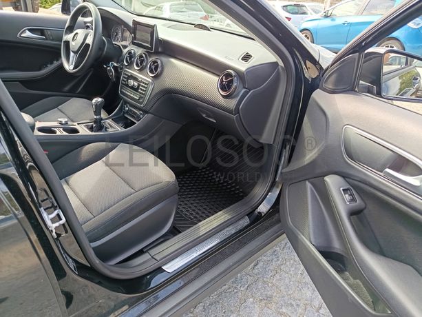 Mercedes-Benz GLA 180 CDI · Ano 2015